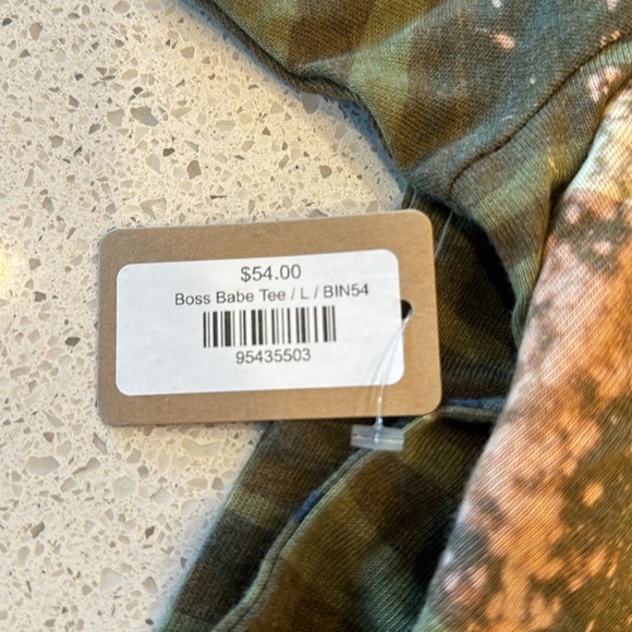 Alternative | camo Babe tee. Super soft - Picture 5 of 6